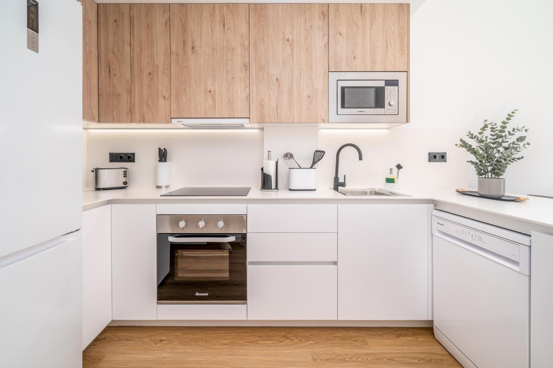 Limehome Barcelona Placa Pirineus L'Hospitalet de Llobregat Exterior foto